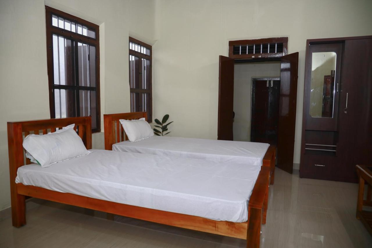 Апартаменти Bobbys Corner Alappuzha Екстер'єр фото