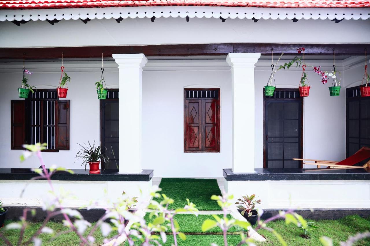 Апартаменти Bobbys Corner Alappuzha Екстер'єр фото