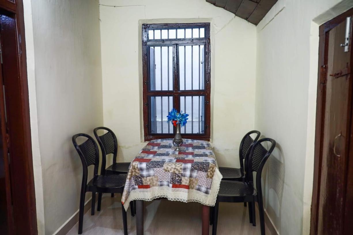 Апартаменти Bobbys Corner Alappuzha Екстер'єр фото